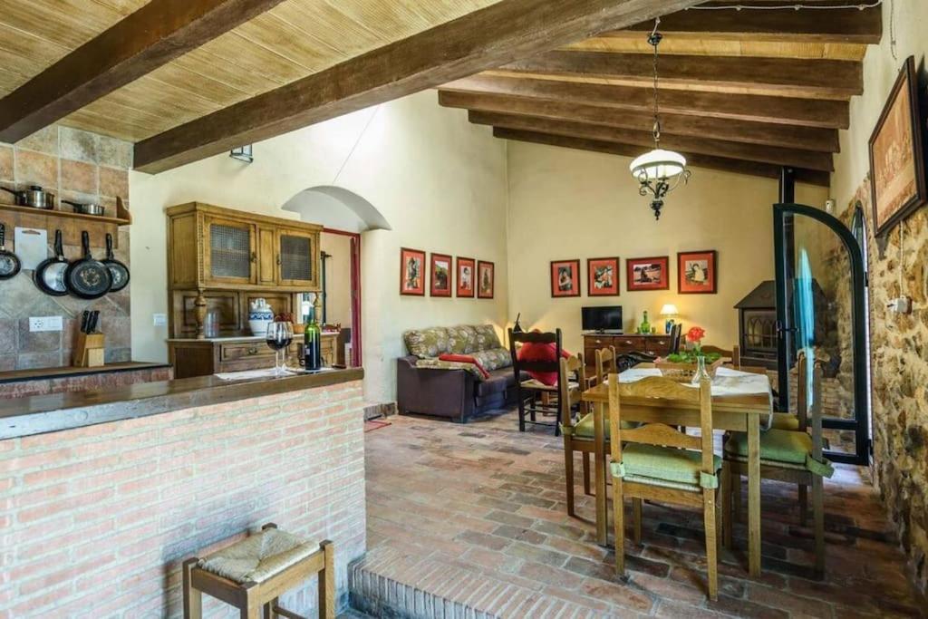 Casa Cortijo En Dehesa Sierra Leon Villa La Puebla de los Infantes Exterior photo